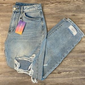 NWT High Waist Curvy Jeans